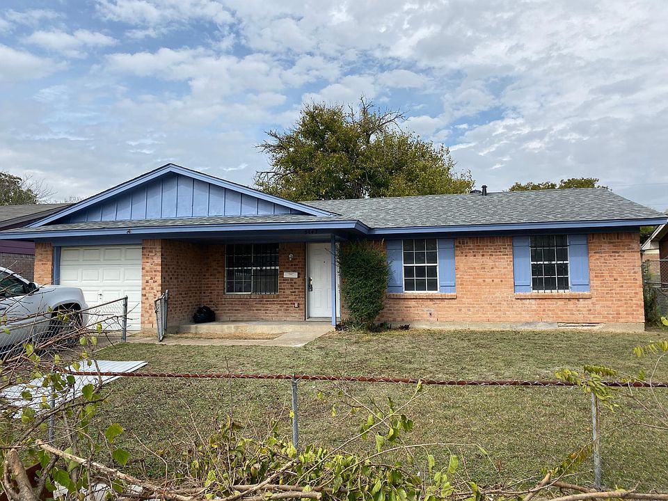 1st image of 3447 Pebbleshores Dr