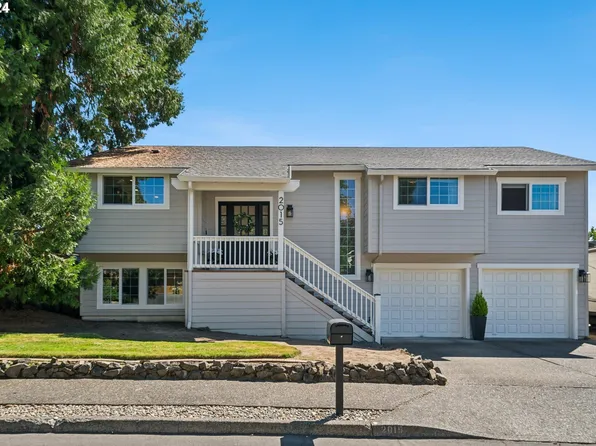 2015 Doral Ct, West Linn, OR 97068