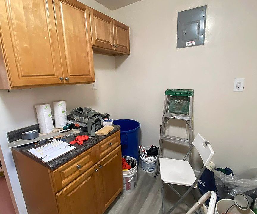 1st image of 131 Highland Ave #A
