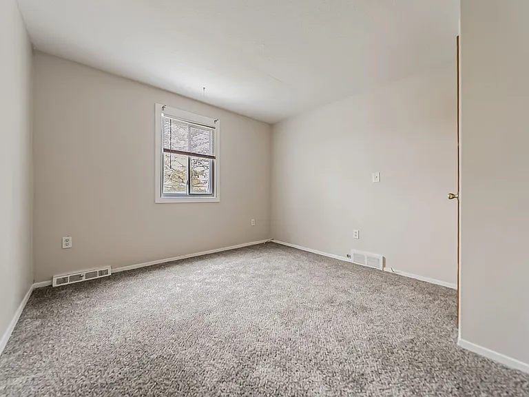5520 Beavercrest Dr — Photo 22