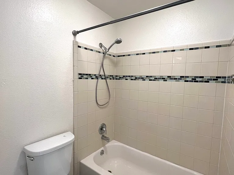 Capitol Lanai — Photo 10