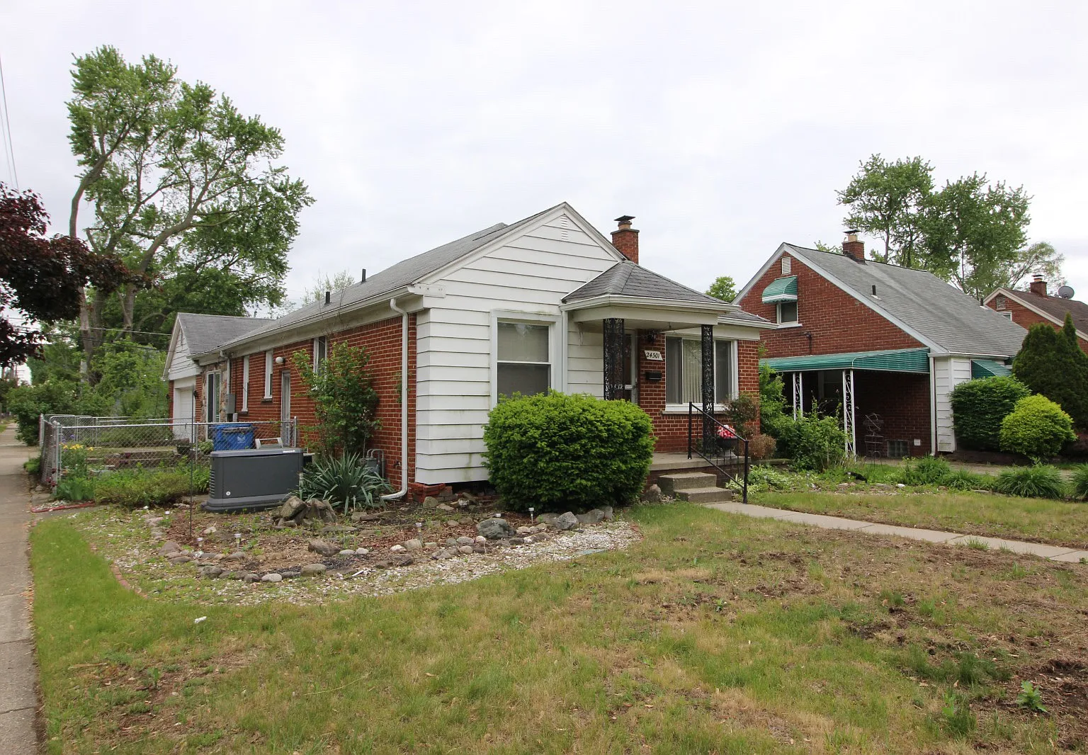 3 bed, 1273 sqft, $1,800 — Photo 2