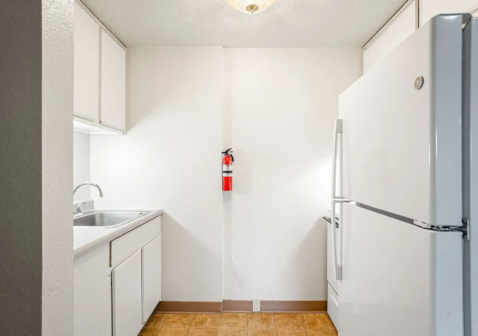 286-Maple Square Apartments — Photo 3