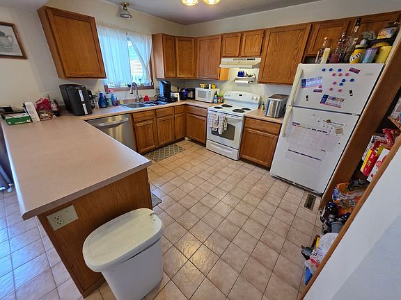 5th image of 4925 Coventry Ct APT 1