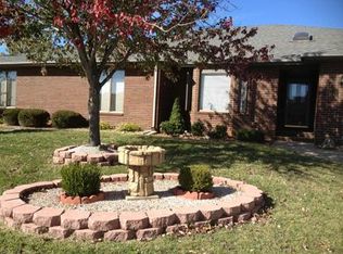 1443 E Powell St, Springfield, MO 65804