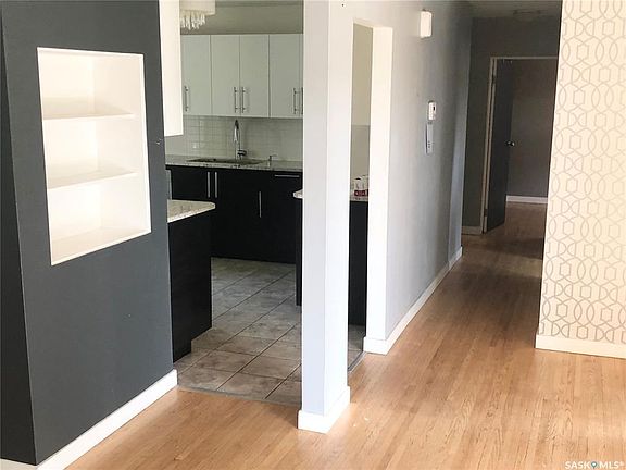5th image of 712 Empress St