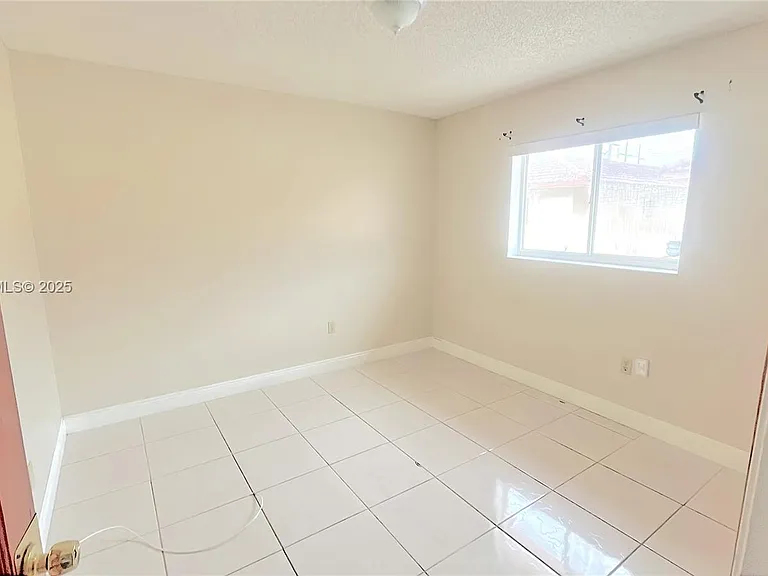 2220 W 74th St #201-16 — Photo 3