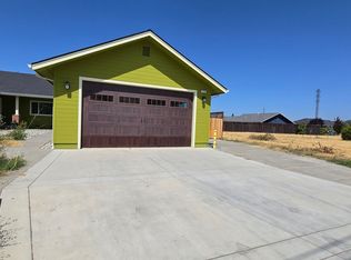 129 Ursuline Rd, Santa Rosa, CA 95403