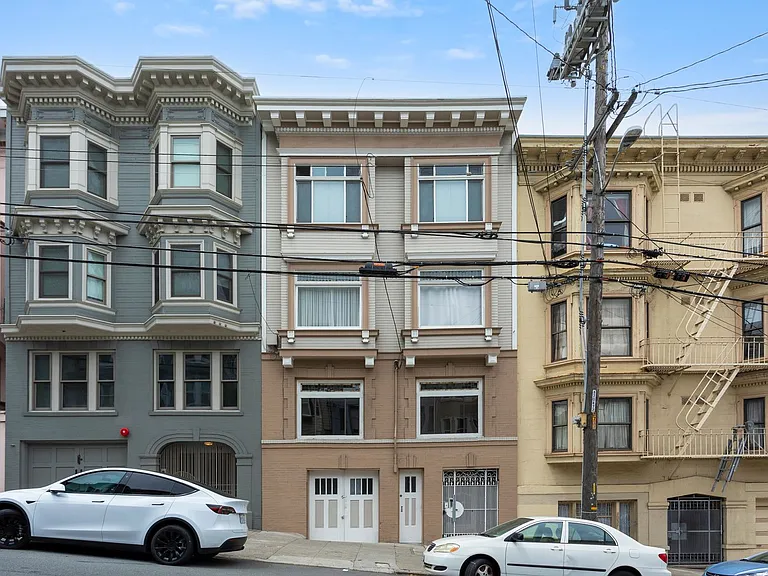 1445 Leavenworth Street — Photo 1