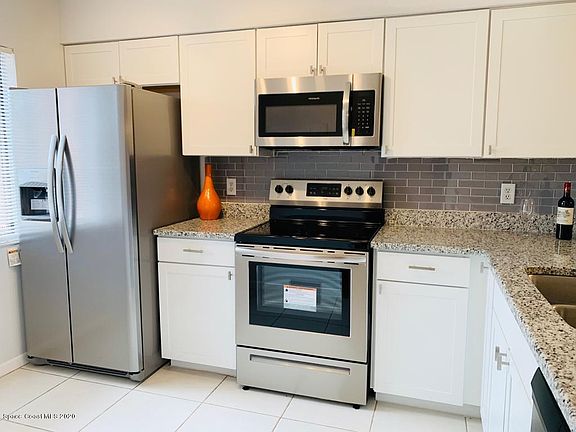 2nd image of 128 San Juan Cir #128