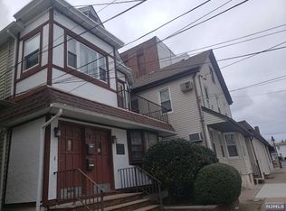 21 Cambridge Ave, Garfield, NJ 07026