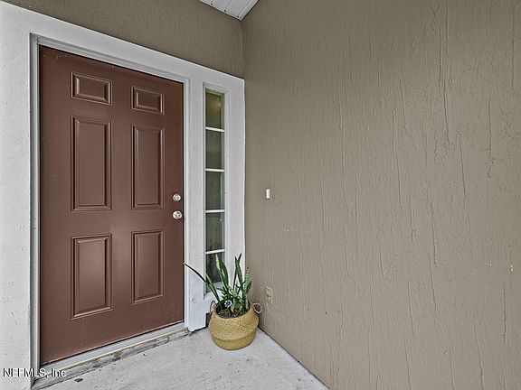 5th image of 337 SCRUB JAY Drive