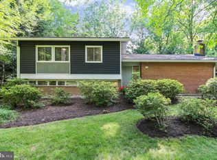 8008 Hamilton Spring Rd, Bethesda, MD 20817