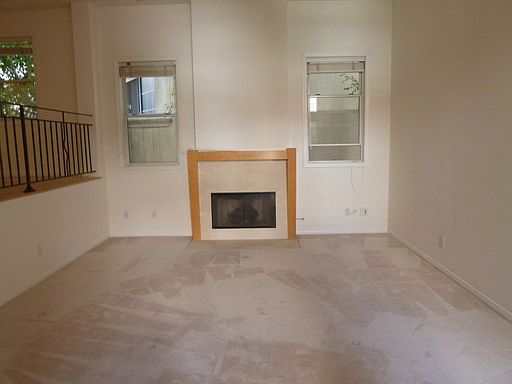 2nd image of 4414 Moorpark Way APT 12