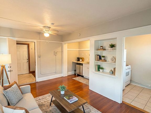 5th image of 2165 Ocean View Blvd #7