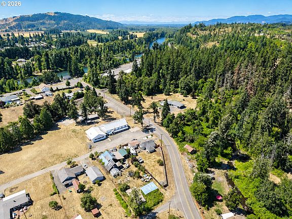 3rd image of 36900 Hills Creek Rd