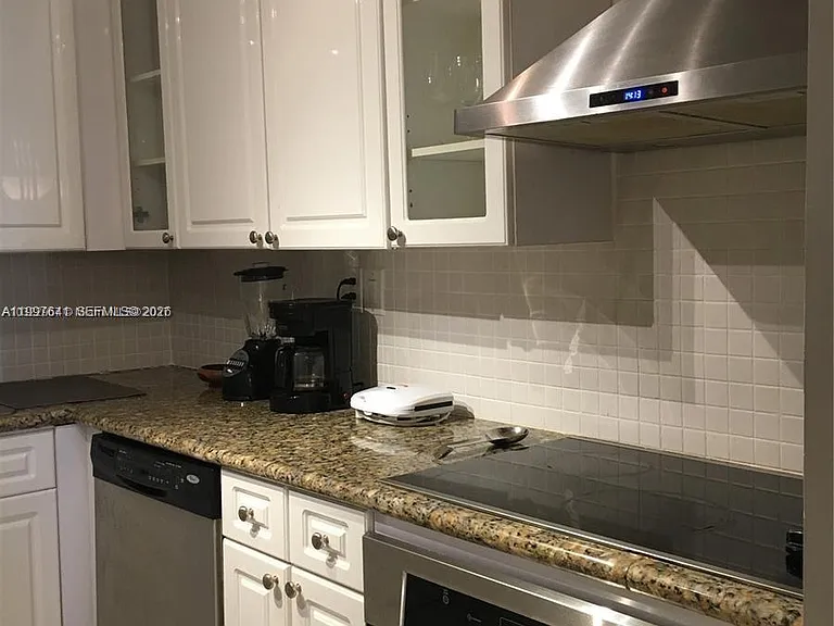 2750 NE 183rd St #801 — Photo 23