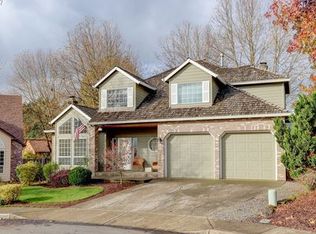 12097 SE Eagle Dr, Clackamas, OR 97015