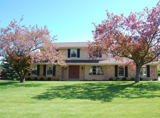 15315 Santa Maria Dr, Brookfield, WI 53005