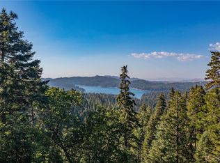 716 Blue Ridge Dr, Skyforest, CA 92385
