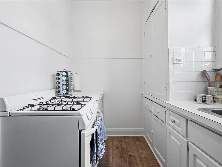 32 Lawton Rd #2 — Photo 11