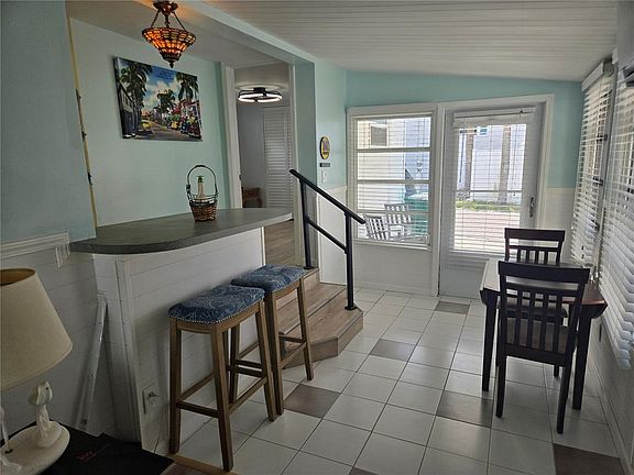 2nd image of 106 Aura St