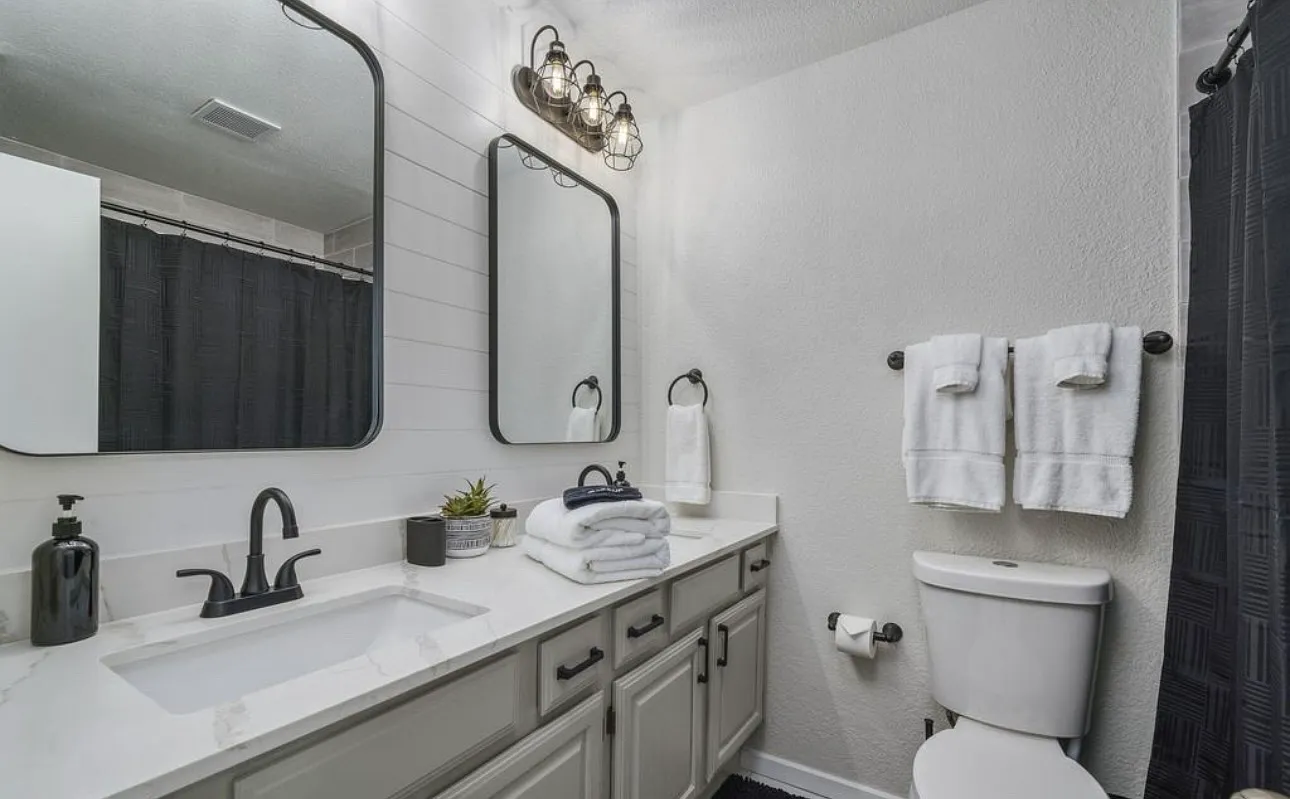 3 bed, 1230 sqft, $1,000 — Photo 3