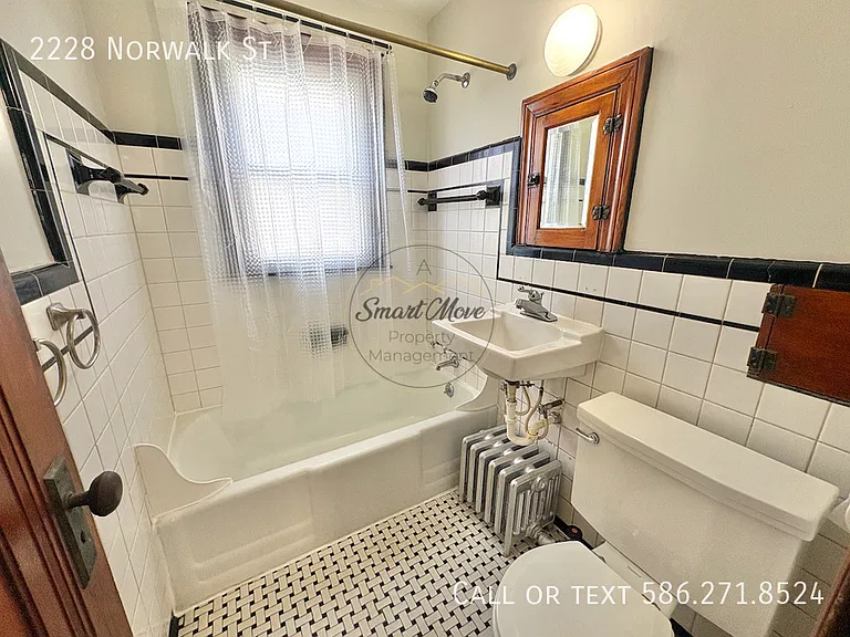 2228 Norwalk St — Photo 12
