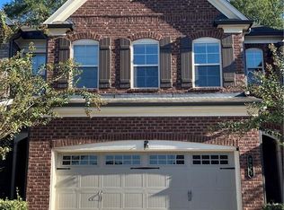 225 Holdings Dr, Lawrenceville, GA 30044