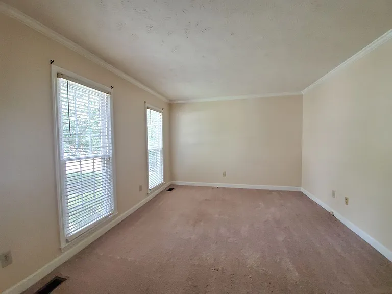 3508 Gowan Ln — Photo 17