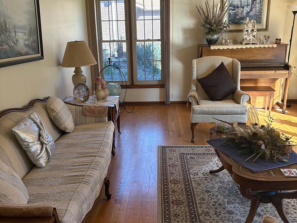 1st image of 7836 Sugarbush Ln
