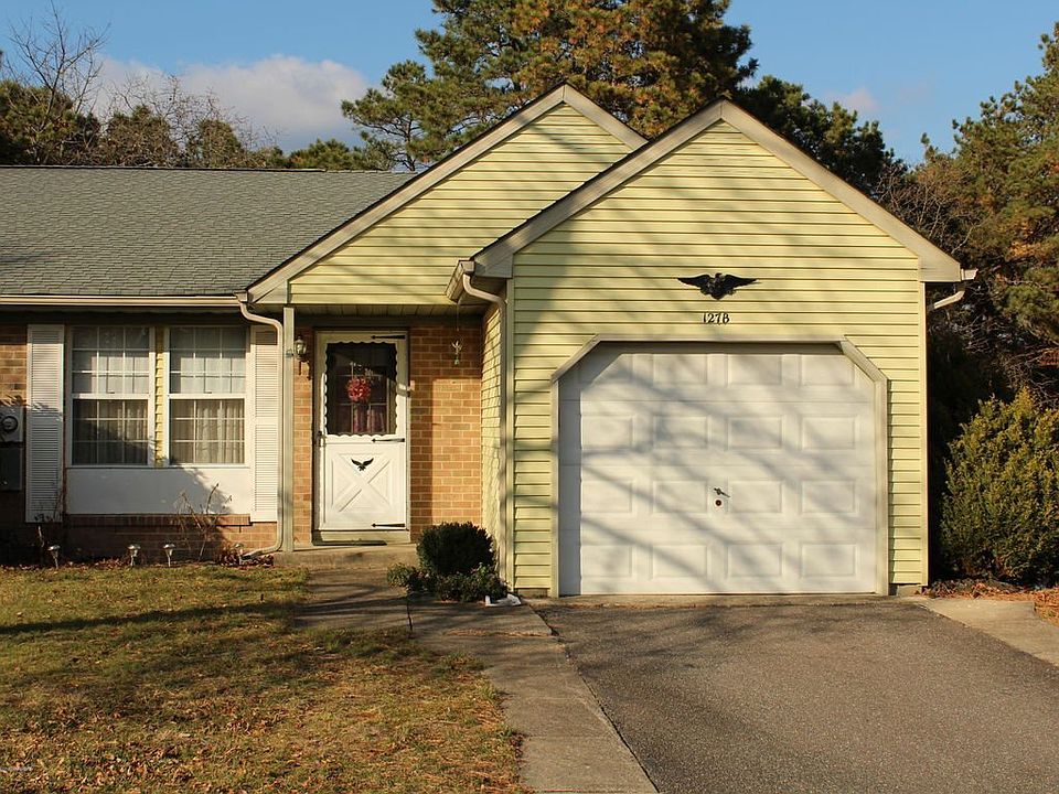 1st image of 127B Milford Ave #61