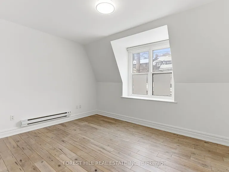 1297 Davenport Rd — Photo 15