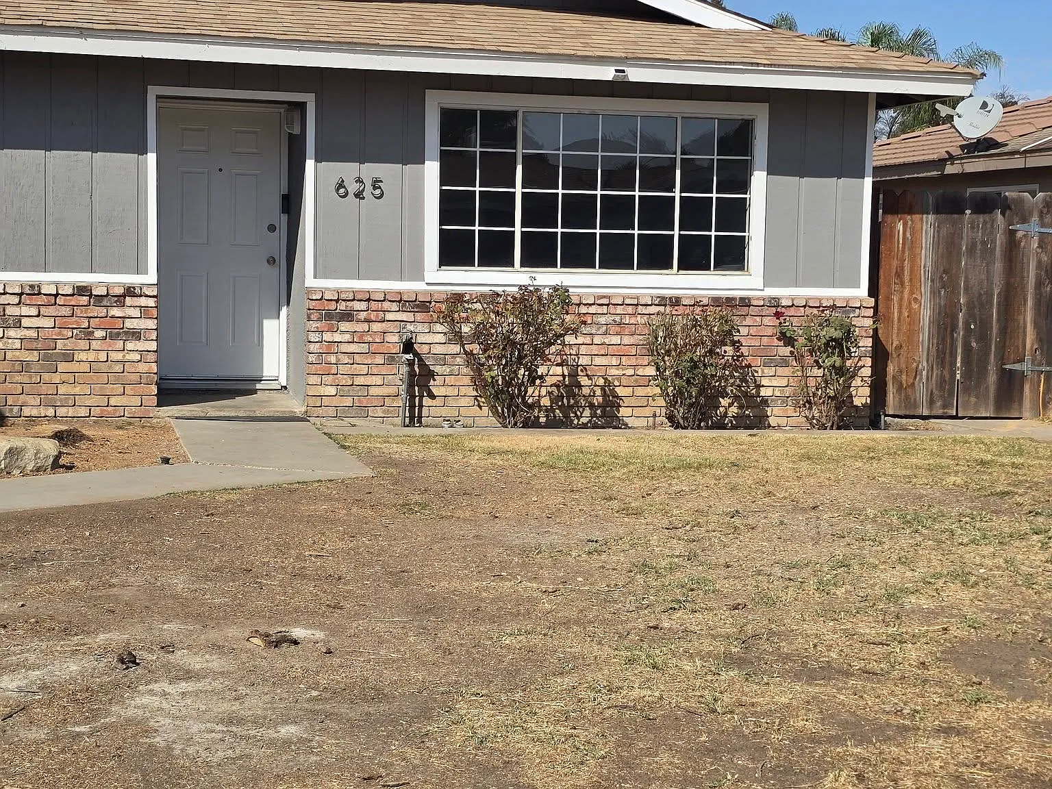 3 bed, 1600 sqft, $2,400 — Photo 2