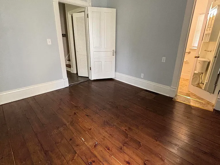 611 N Jackson St #1 — Photo 7