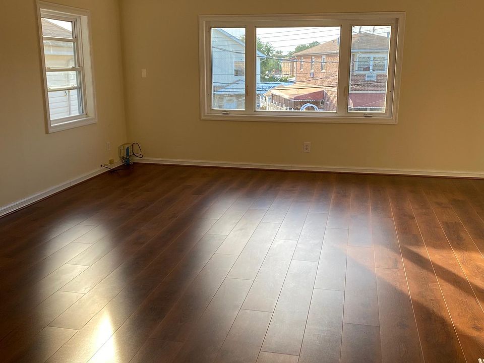 2nd image of 14717 223rd St