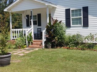 114 Doodlebugs Dr, Pembroke, NC 28372