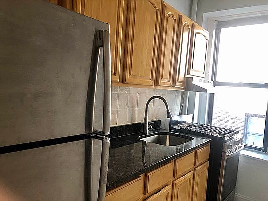 1st image of 556 W 153rd St #2