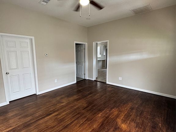 2nd image of 306 N College St