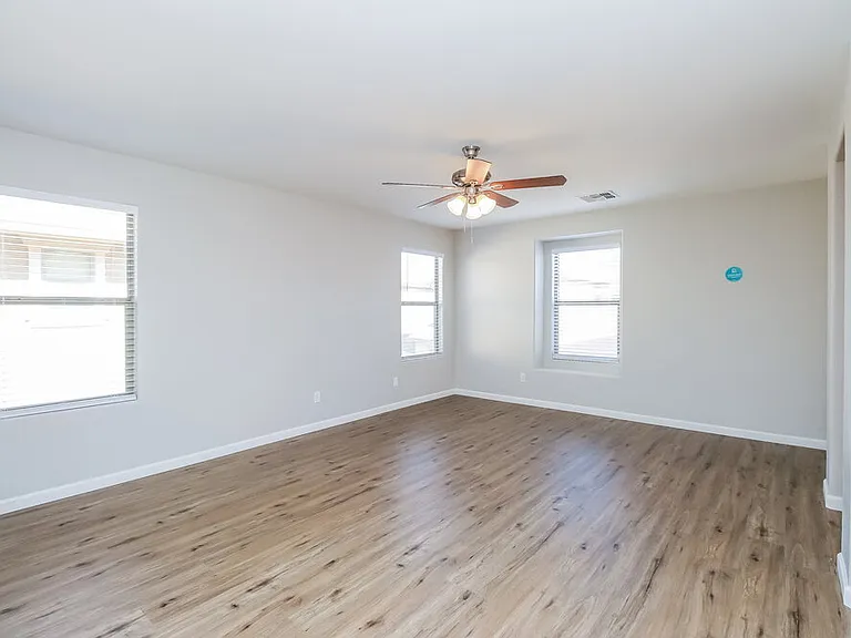 3931 E Jasper Dr — Photo 8