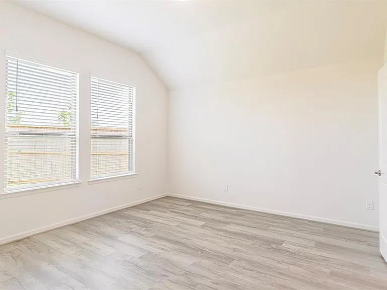 2850 Orange Leaf Dr — Photo 17