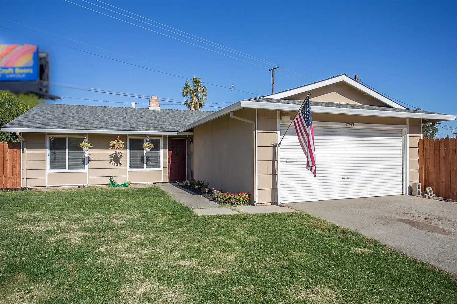 7363 Bellflower Ct photo 1