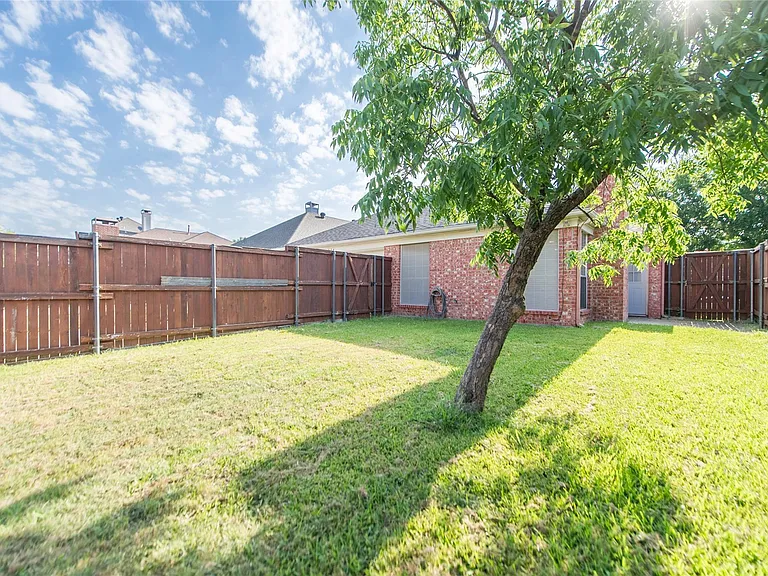 334 Touchdown Dr — Photo 32