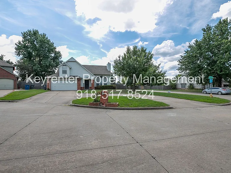 9504 E 99th Pl — Photo 5