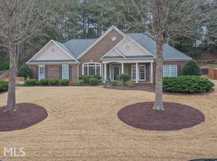 185 Ridgewood Dr, Fayetteville, GA 30215