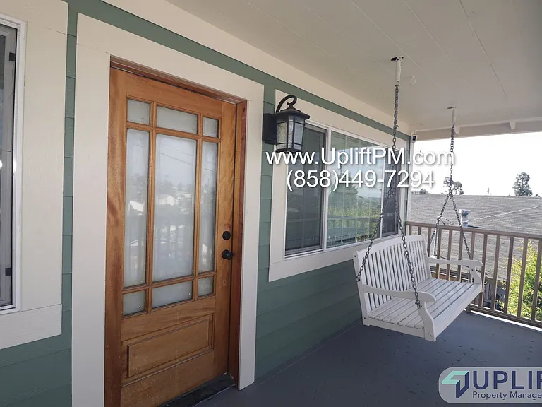 1225 Capistrano Ave #A — Photo 44