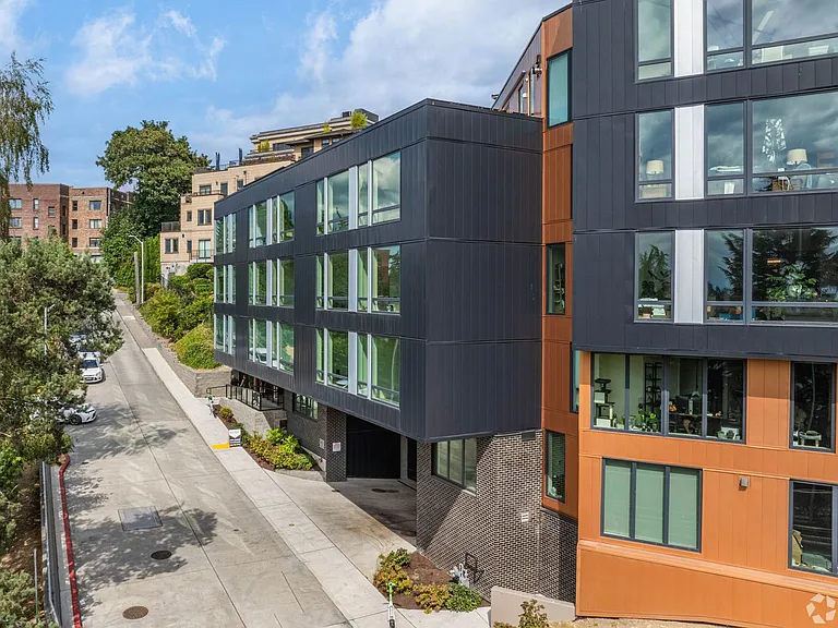 Bell View Apartments — Photo 53