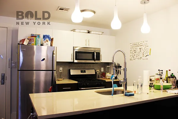 Rented by Bold New York | media 39