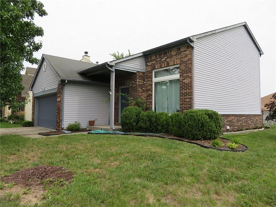 1st image of 1621 Park Castle Way