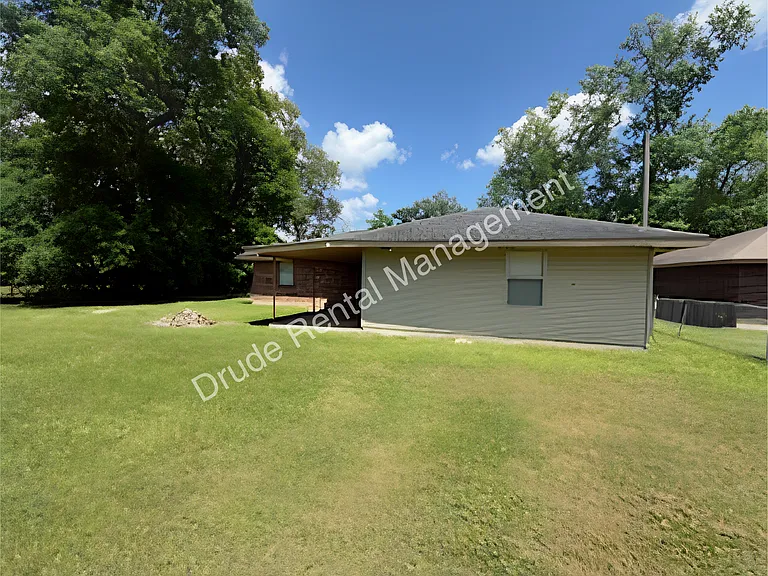 335 N Baronne St — Photo 20